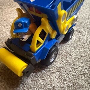 Paw patrol wheeler vehicle and figure. Rubble and crew. Excellent condition.